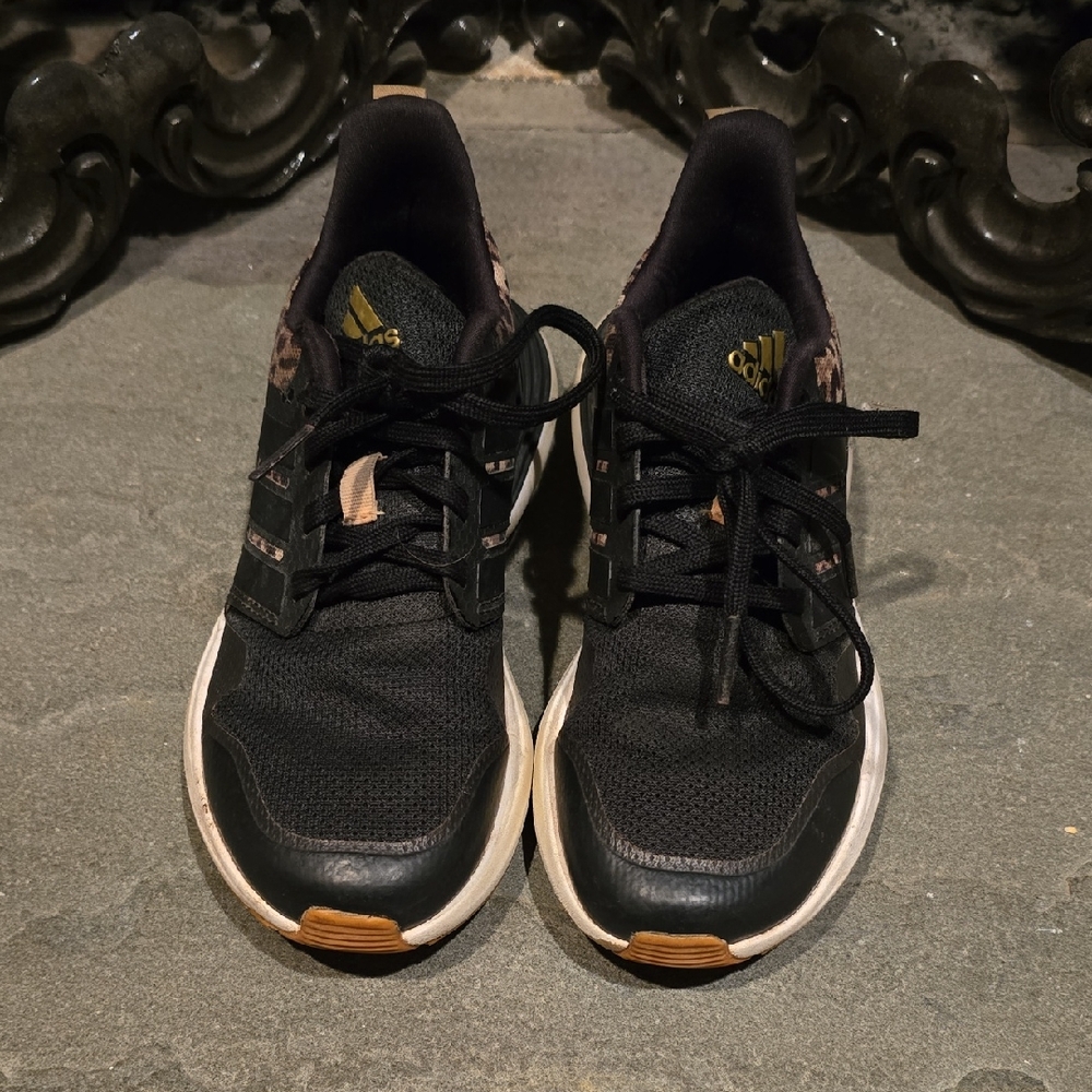 Girl's Adidas Black and Gold Running Shoes With Leopard Print 12